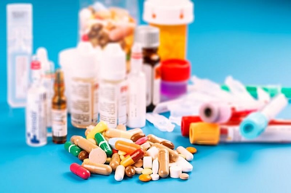 Cơ hội của Long Châu, An Khang, Pharmacity, Trung Sơn: 1 nhà thuốc hiện đại tại Trung Quốc phục vụ 4.000 người, tại Việt Nam phục vụ 38.300 người - Ảnh 1. Cơ hội của Long Châu, An Khang, Pharmacity, Trung Sơn: 1 nhà thuốc hiện đại tại Trung Quốc phục vụ 4.000 người, tại Việt Nam phục vụ 38.300 người - Ảnh 1.