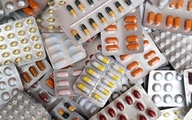 Ít nhất 500 loại thuốc ở Mỹ sẽ tăng giá trong vài ngày tới- Ảnh 1.